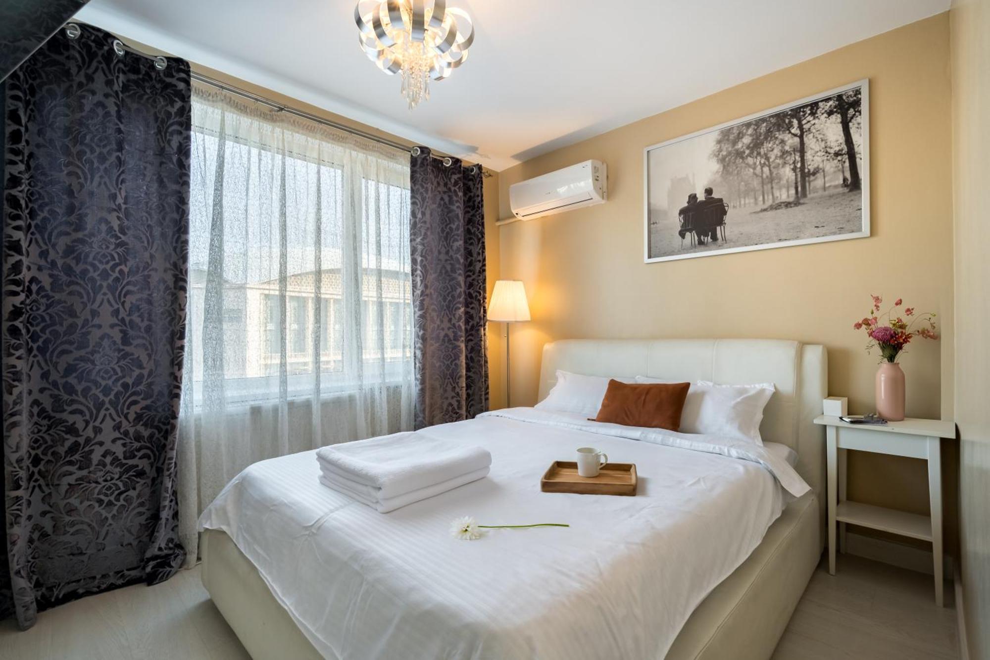 Top Location With Iconic View - Sala Palatului Bucarest Exterior foto