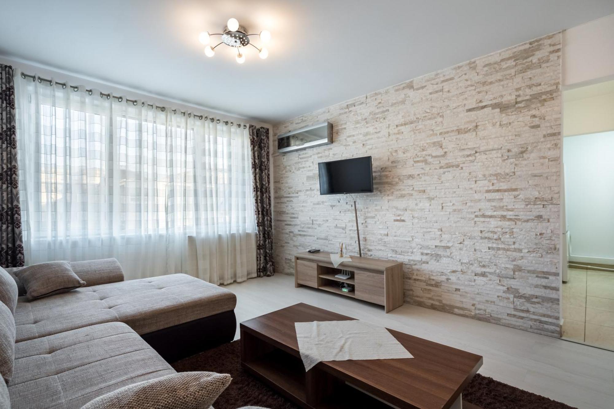 Top Location With Iconic View - Sala Palatului Bucarest Exterior foto